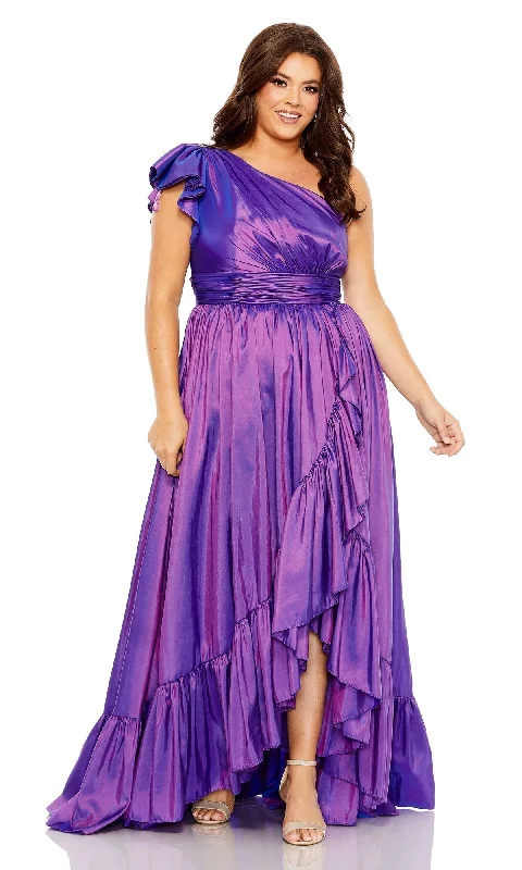 Mac Duggal Long Plus-Size Formal Dress 68149