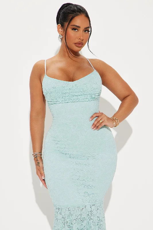 Elegant Lace Maxi Dress - Light Blue