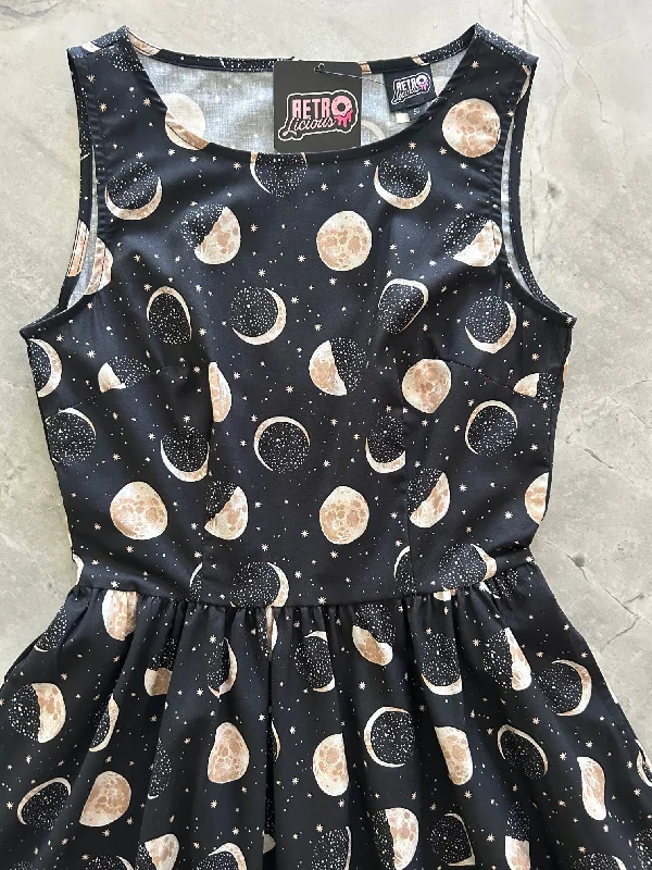 5181 Moon Vintage Dress