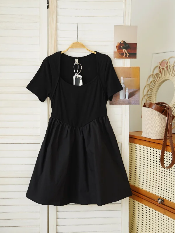 Black Alined Flare Dress